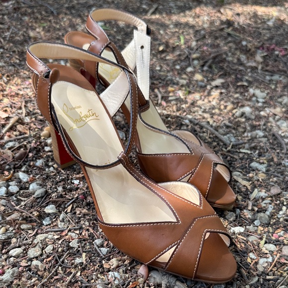 Christian Louboutin Tan Leather Peep-Toe Heels - Picture 1 of 10